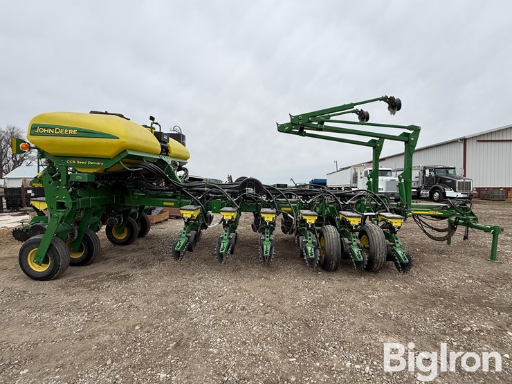 2009-john-deere-1770nt-ccs-image-4
