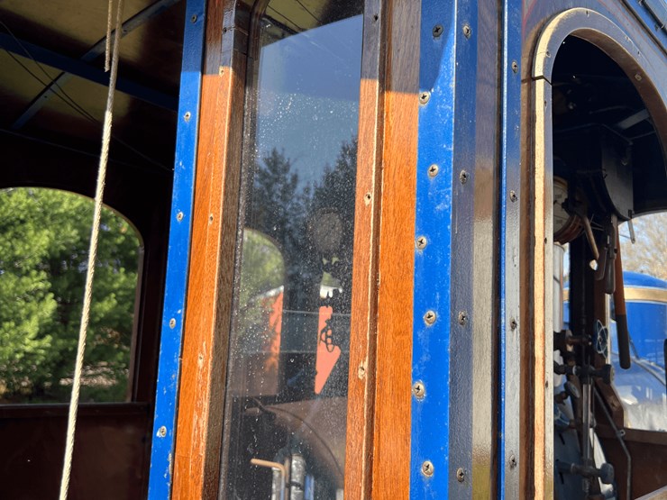 frick-steam-locomotive-with-track-image-108