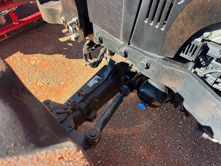 2019-case-ih-farmall-120u-image-18