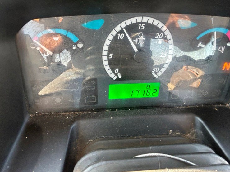 john-deere-6115d-image-39