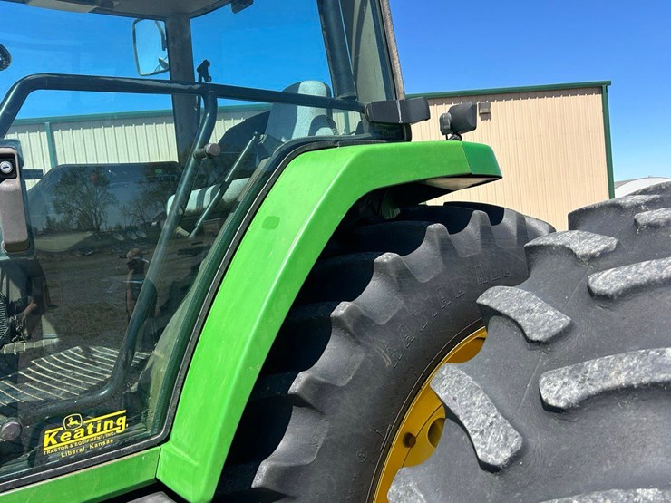 1996-john-deere-8200-image-12