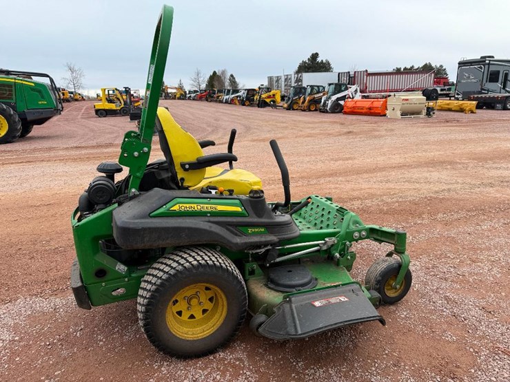 2022-john-deere-z930m-image-4