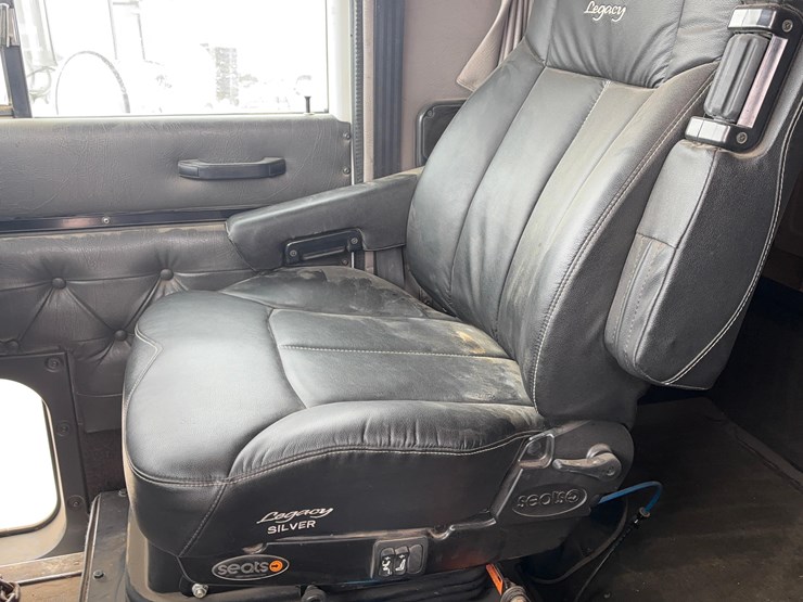 2000-international-9000-image-9