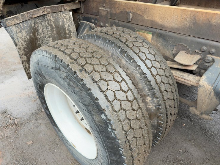 2007-caterpillar-c7-image-19