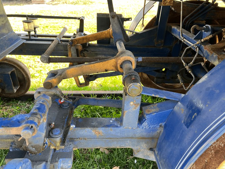 frick-steam-locomotive-with-track-image-175