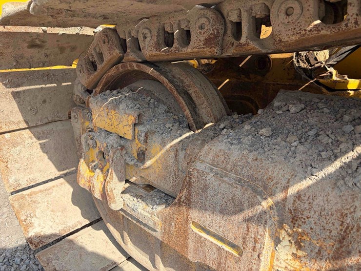 2020-komatsu-d51pxi-24-image-8