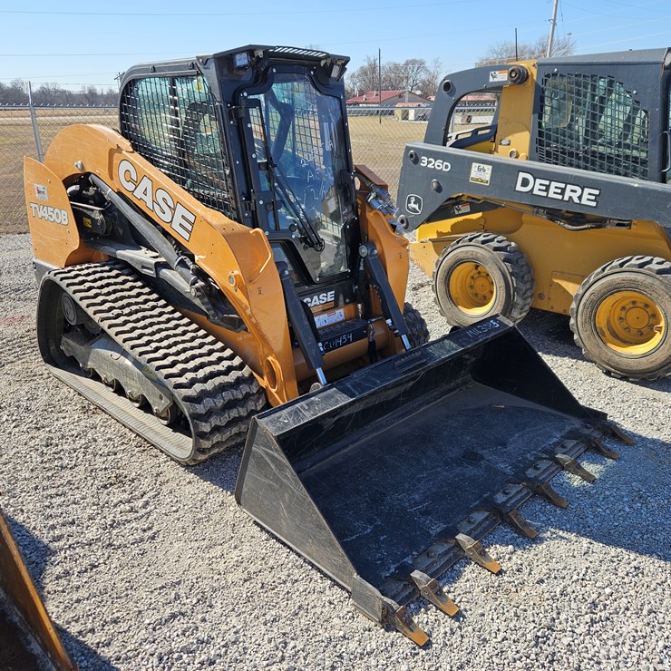 2024 CASE TV450B
