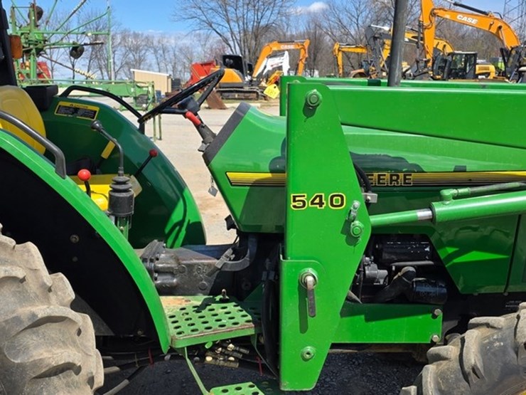 1995-john-deere-5200-image-11