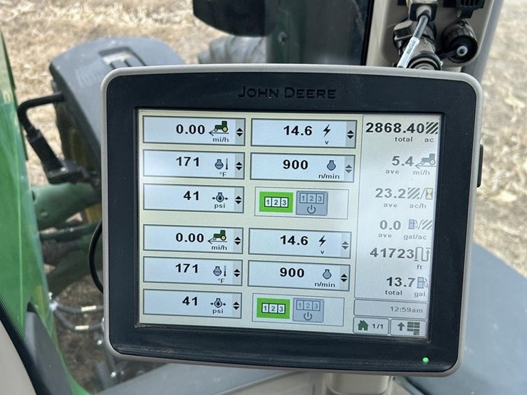 2014-john-deere-8320r-image-57