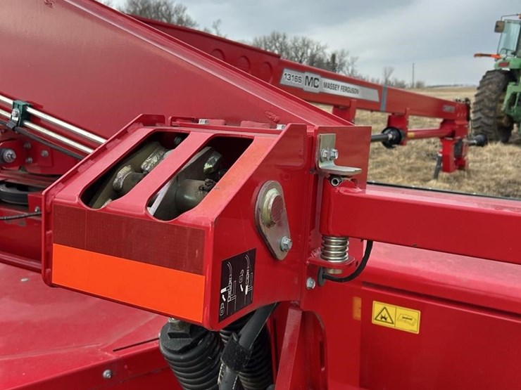 2023-massey-ferguson-1316s-image-34