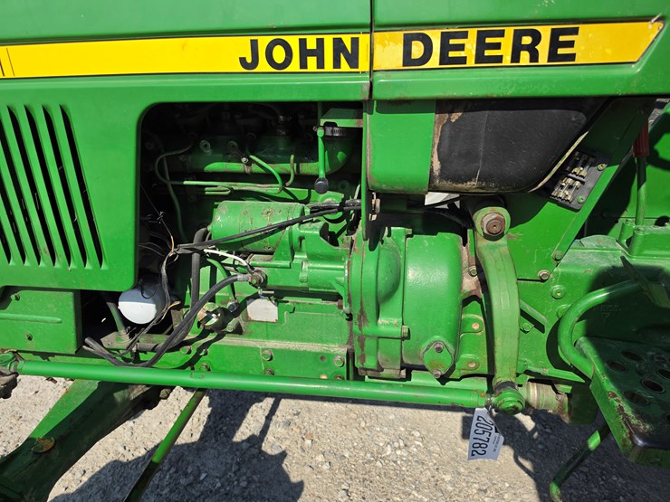 1983-john-deere-1050-image-4