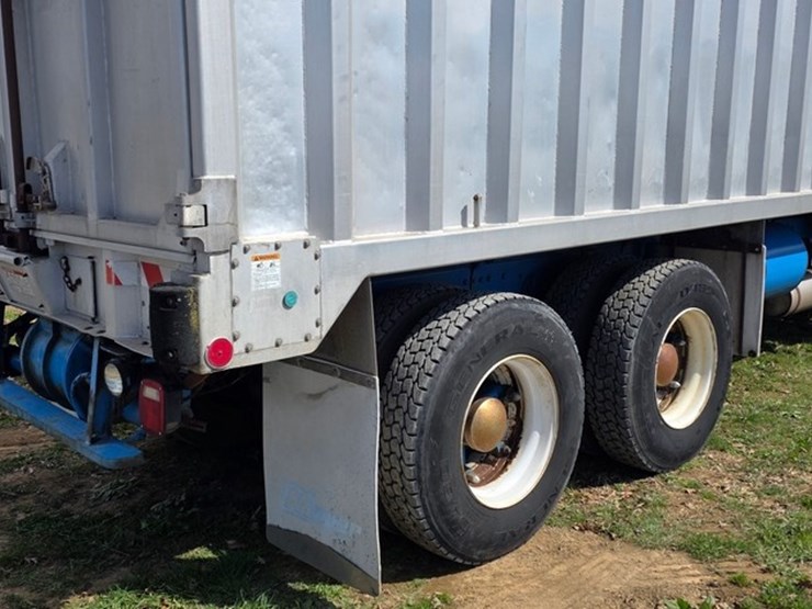 1991-ford-l9000-image-24