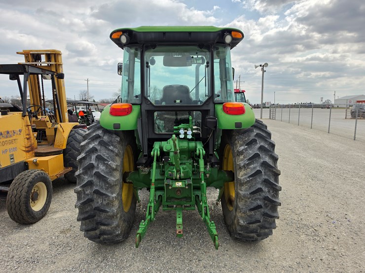 2009-john-deere-6115d-image-11