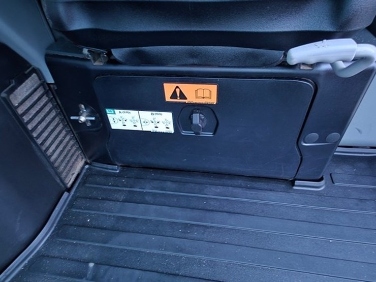 2022-bobcat-e35i-image-51