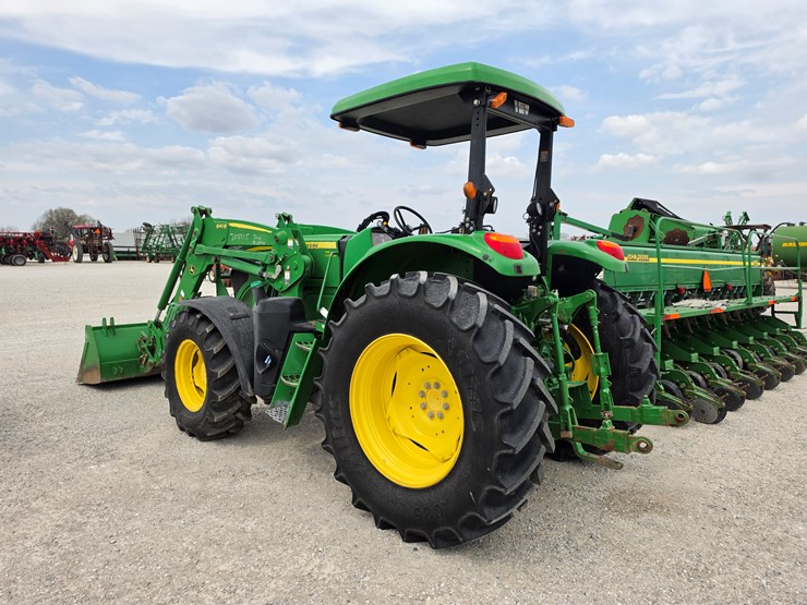 2017-john-deere-6120m-image-15