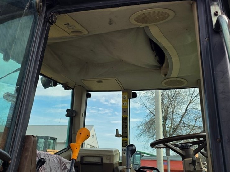 2002-john-deere-6420-image-50