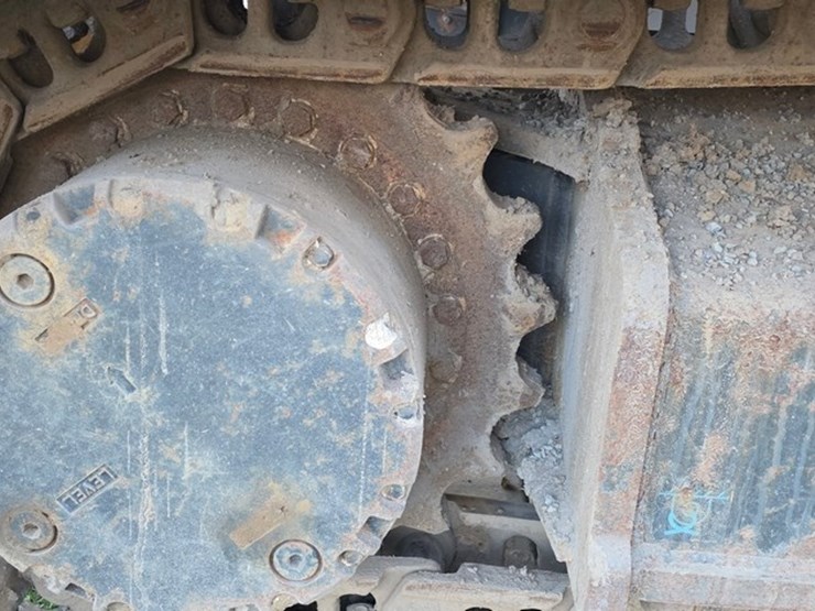 2022-case-cx250d-image-24