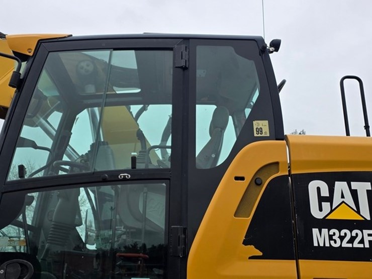 2018-caterpillar-m322f-image-32