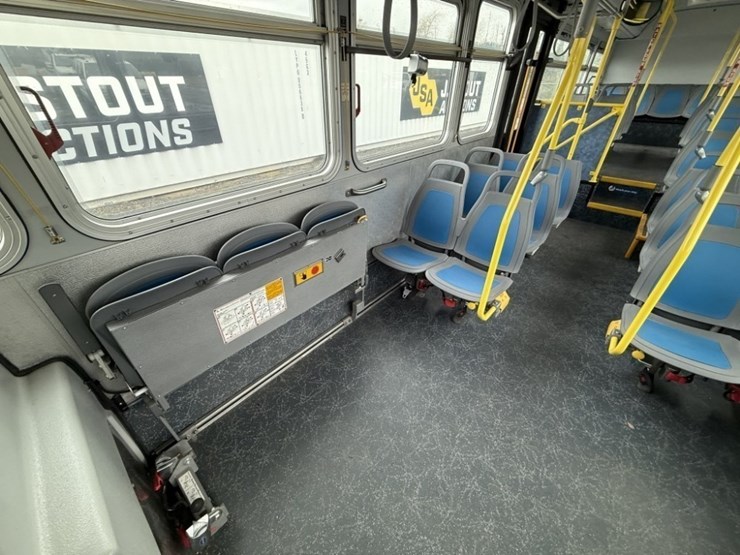 2012-gillig-40'-electric-transit-bus-image-20