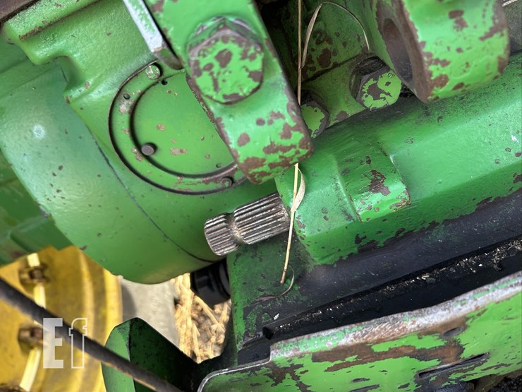 john-deere-4440-image-10