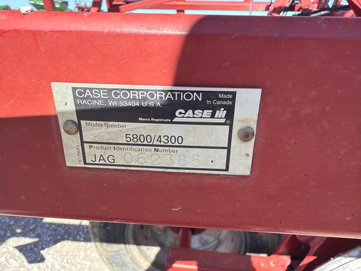 case-ih-4300-image-6