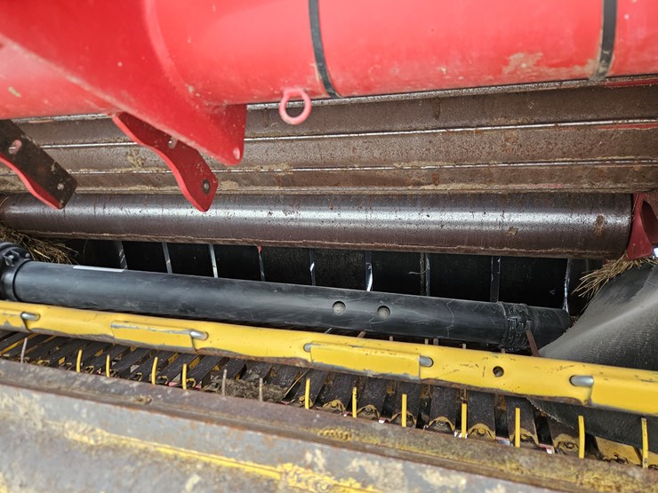 2008-new-holland-br7090-image-4