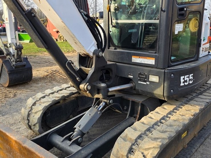 2019-bobcat-e55-image-12