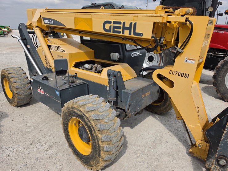 2017-gehl-rs6-34-image-19