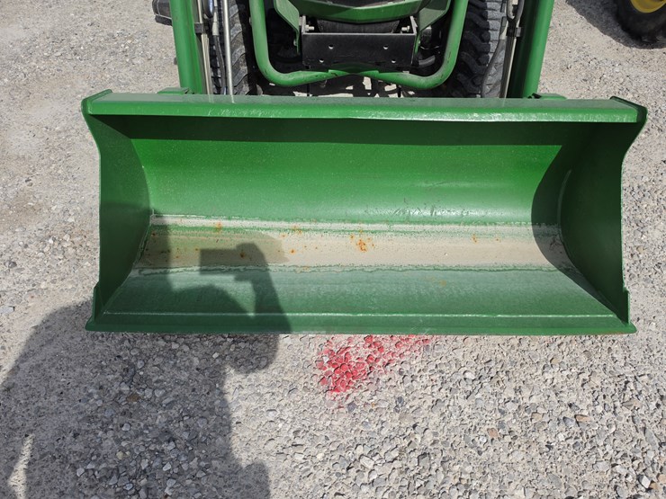 2018-john-deere-1023e-image-3