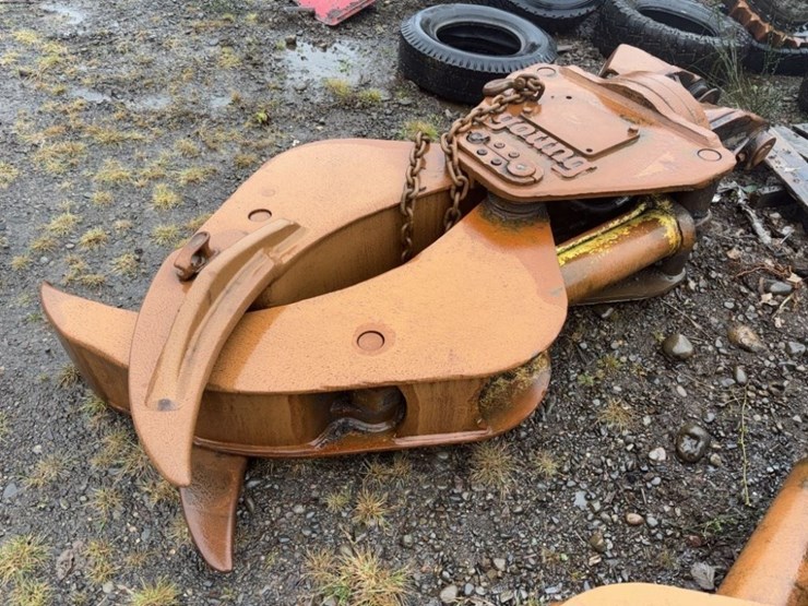 young-log-grapple-image-2