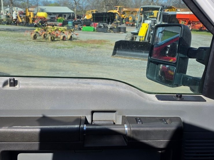 2014-ford-f350-image-52