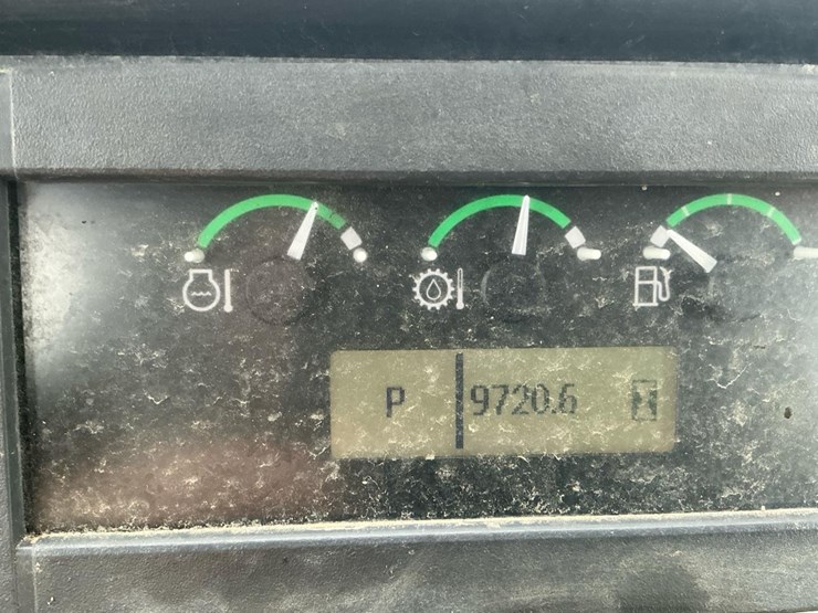 2012-deere-648-image-24