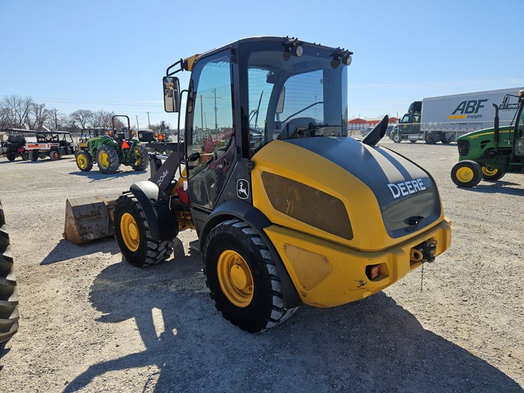 2013-deere-204k-image-11