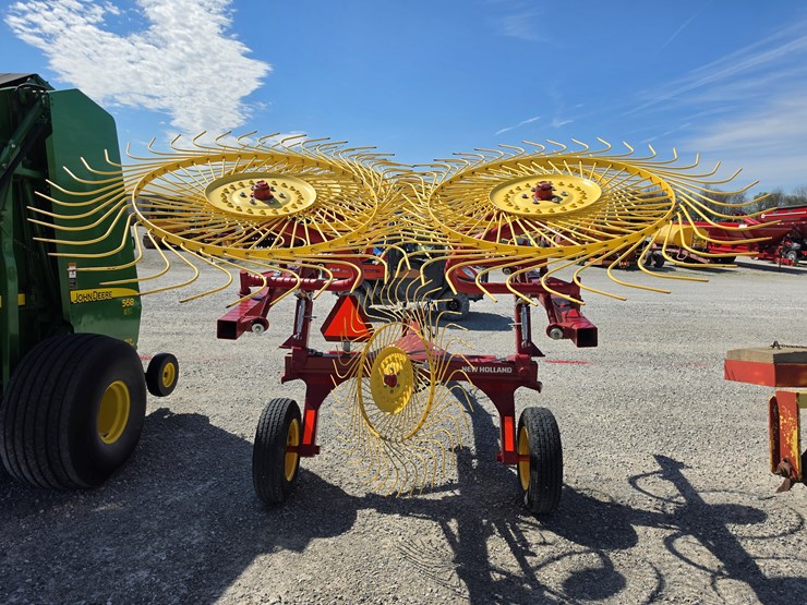 2022-new-holland-819-image-6