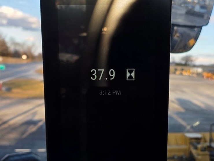 2024-caterpillar-930-image-94