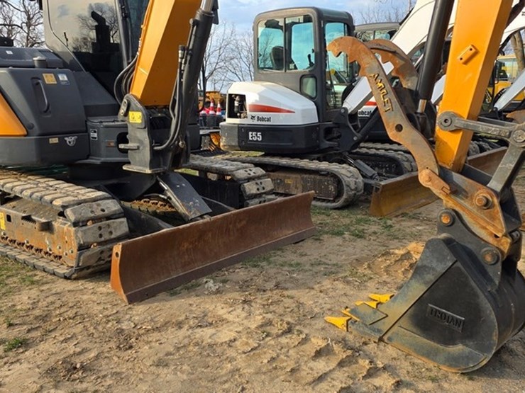 2021-case-cx80c-image-6