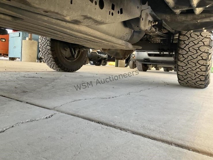 2020-ford-f150-image-26