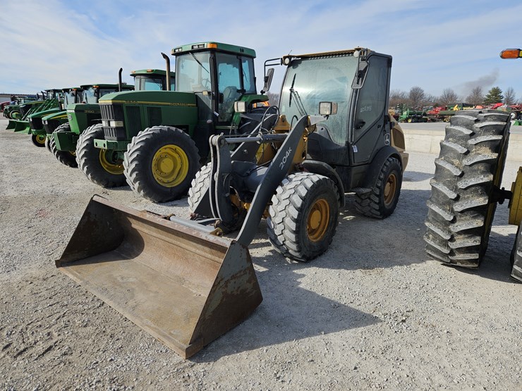 2013-deere-204k-image-23