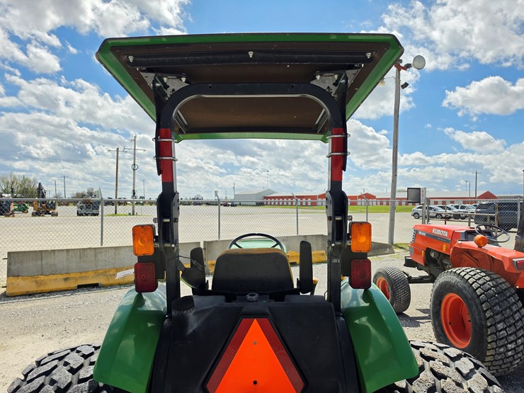 2004-john-deere-5220-image-13