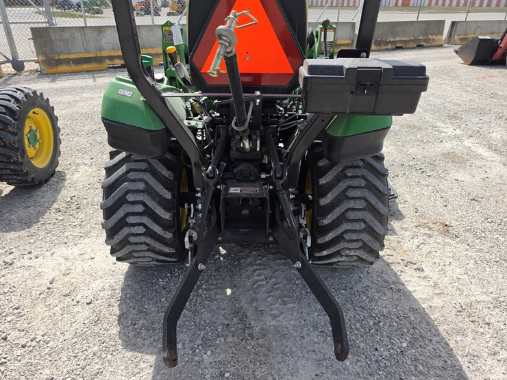 2018-john-deere-1023e-image-17