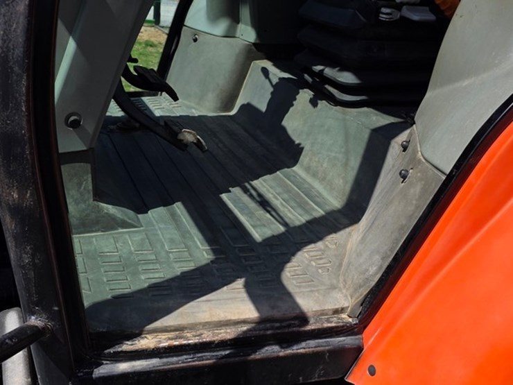 2005-agco-lt75-image-46