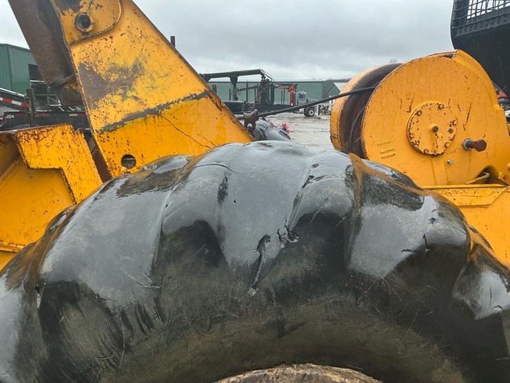 1989-john-deere-640d-image-56