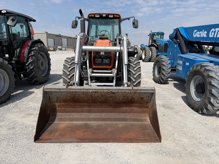 2004-agco-rt100a-image-2