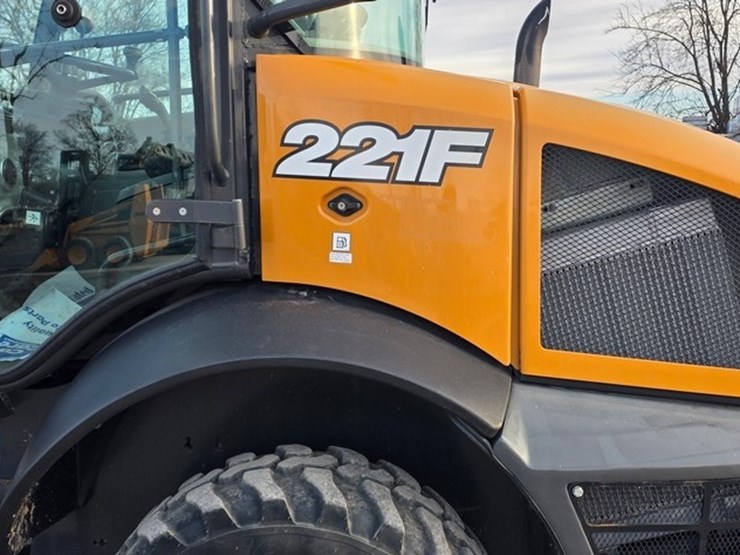 2021-case-221f-image-26