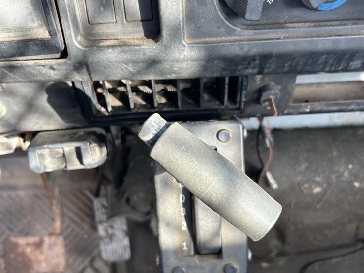 2002-international-4700-image-30