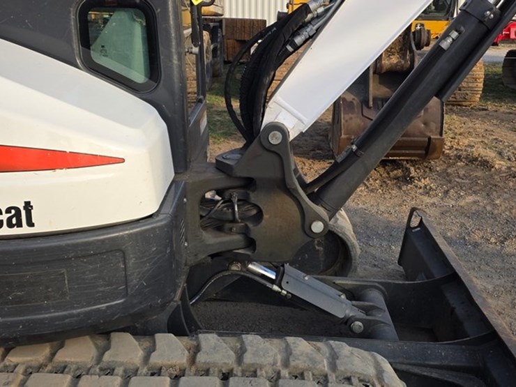 2019-bobcat-e55-image-32
