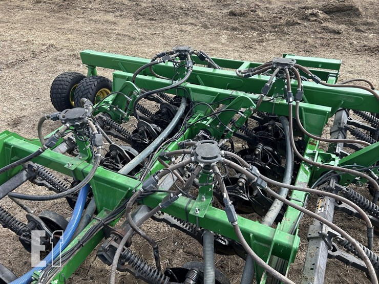 2014-john-deere-1895-image-58