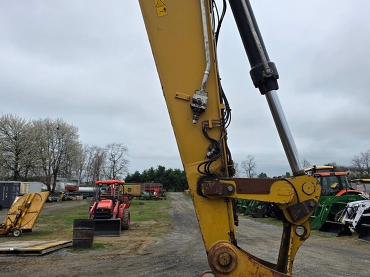 2018-caterpillar-m322f-image-8