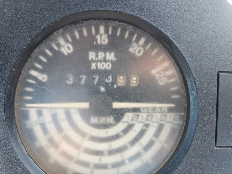 1986-john-deere-3150-image-17