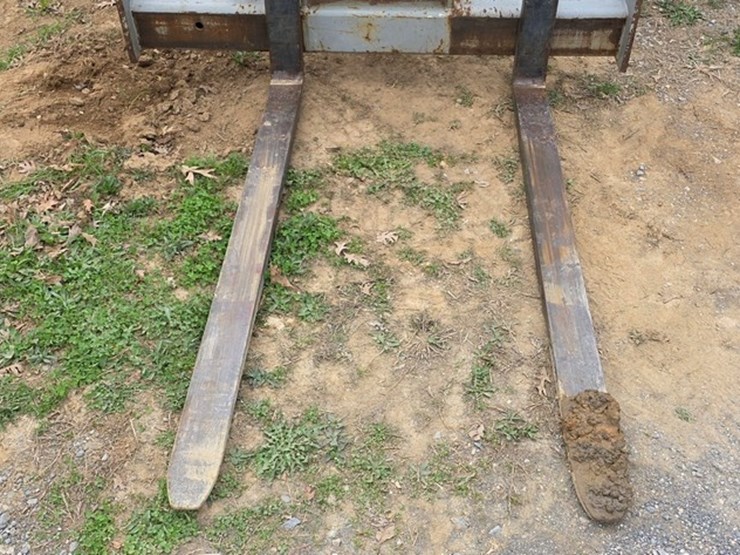 2011-genie-gth844-image-32